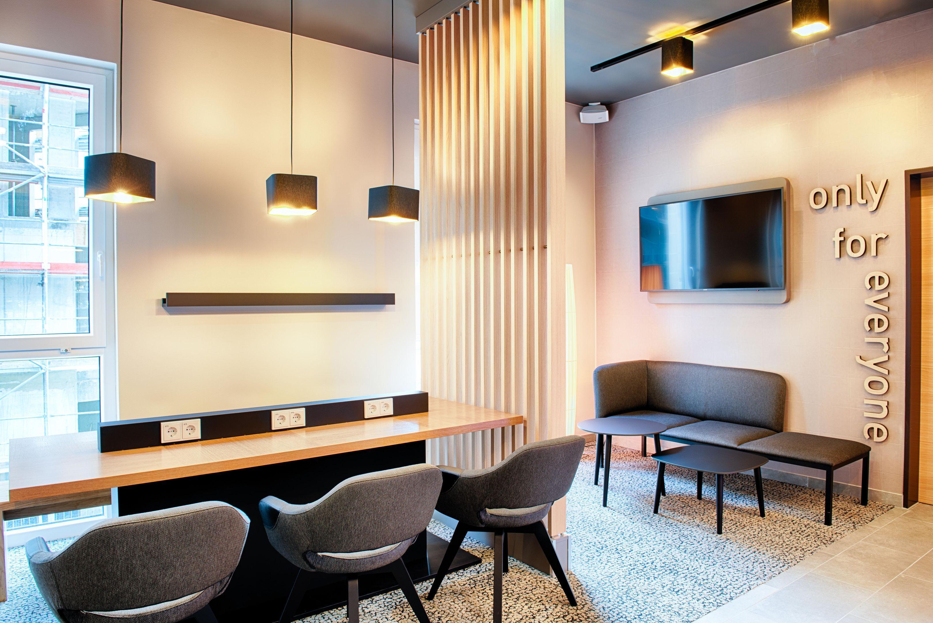 B&B Hotel Rostock City-West エクステリア 写真